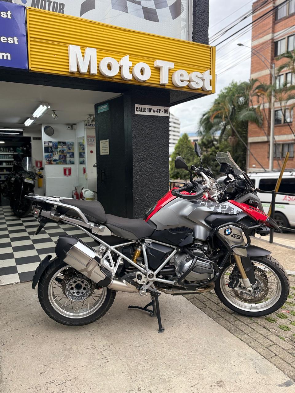 BMW R1200GS MODLEO 2015 KM 67.