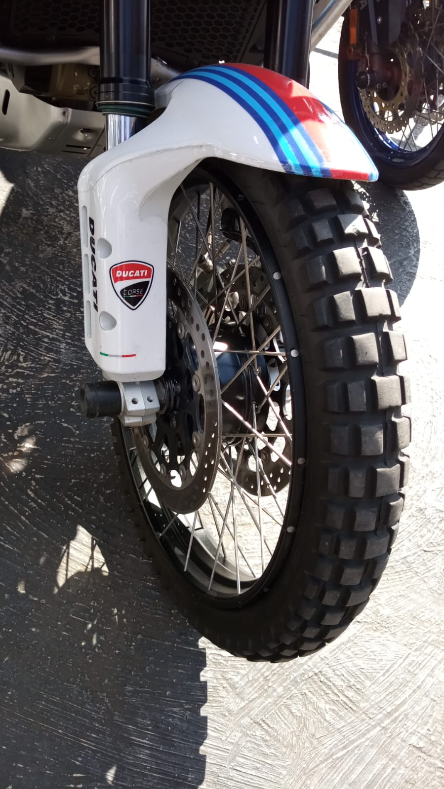 DUCATI DESERT X MODELO 2023 KM 16.265 - Imagen 7