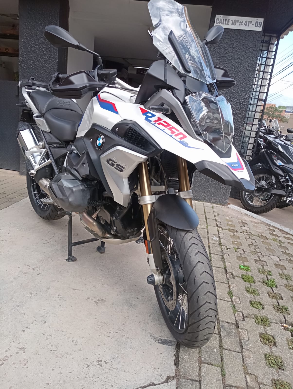BMW R1250GS MODELEO 2021 KM 52.913 - Imagen 3