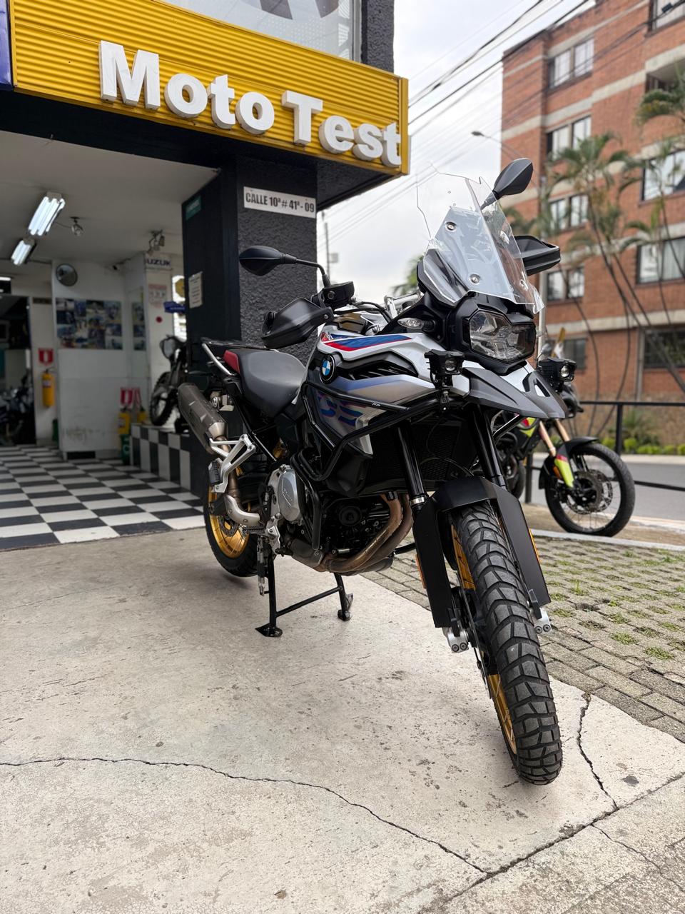 BMW F850GS PREMIUM MODELO 2019 KM 28.927 - Imagen 6