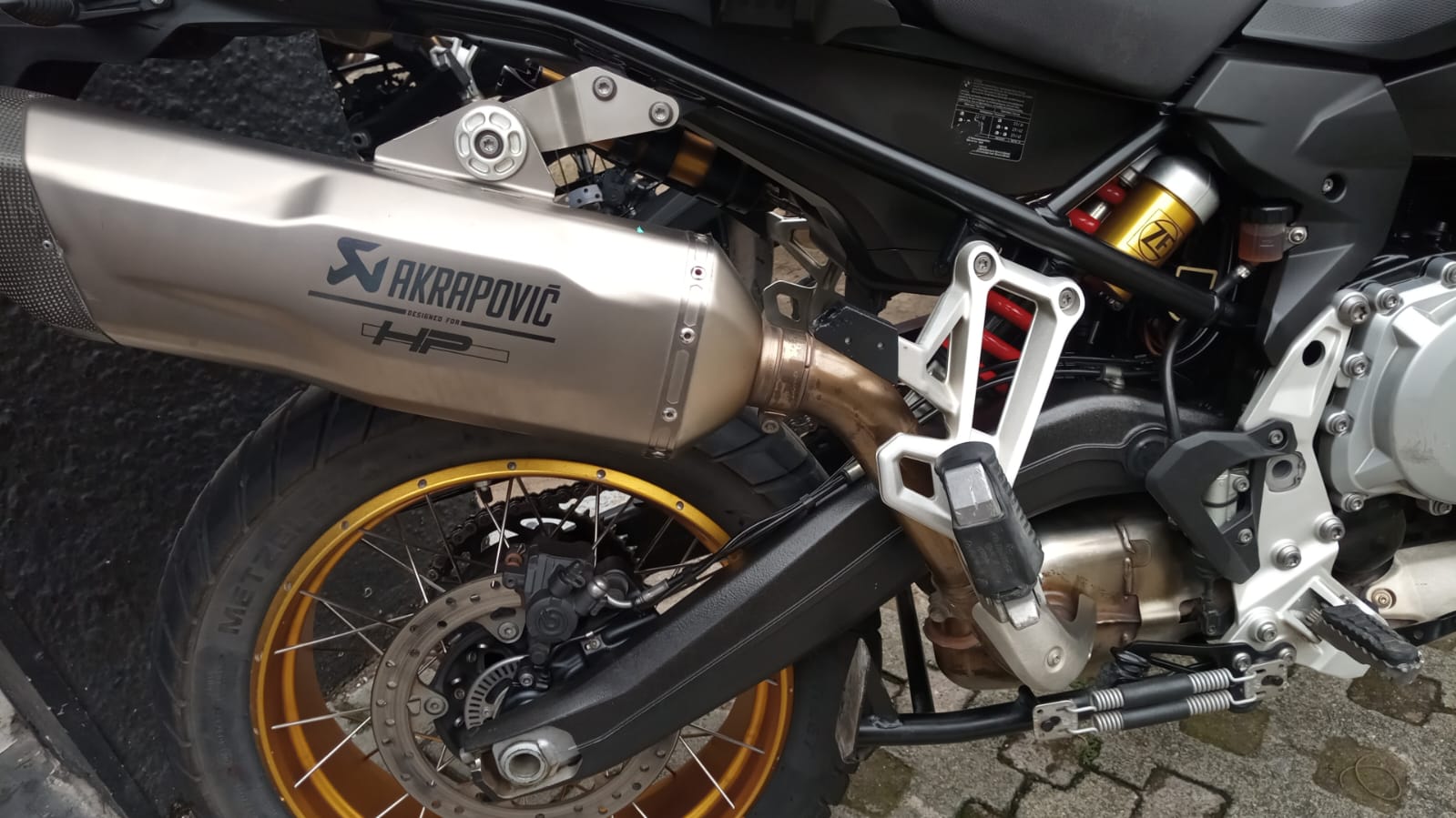 BMW F850GS PREMIUM MODELO 2019 KM 28.927 - Imagen 9