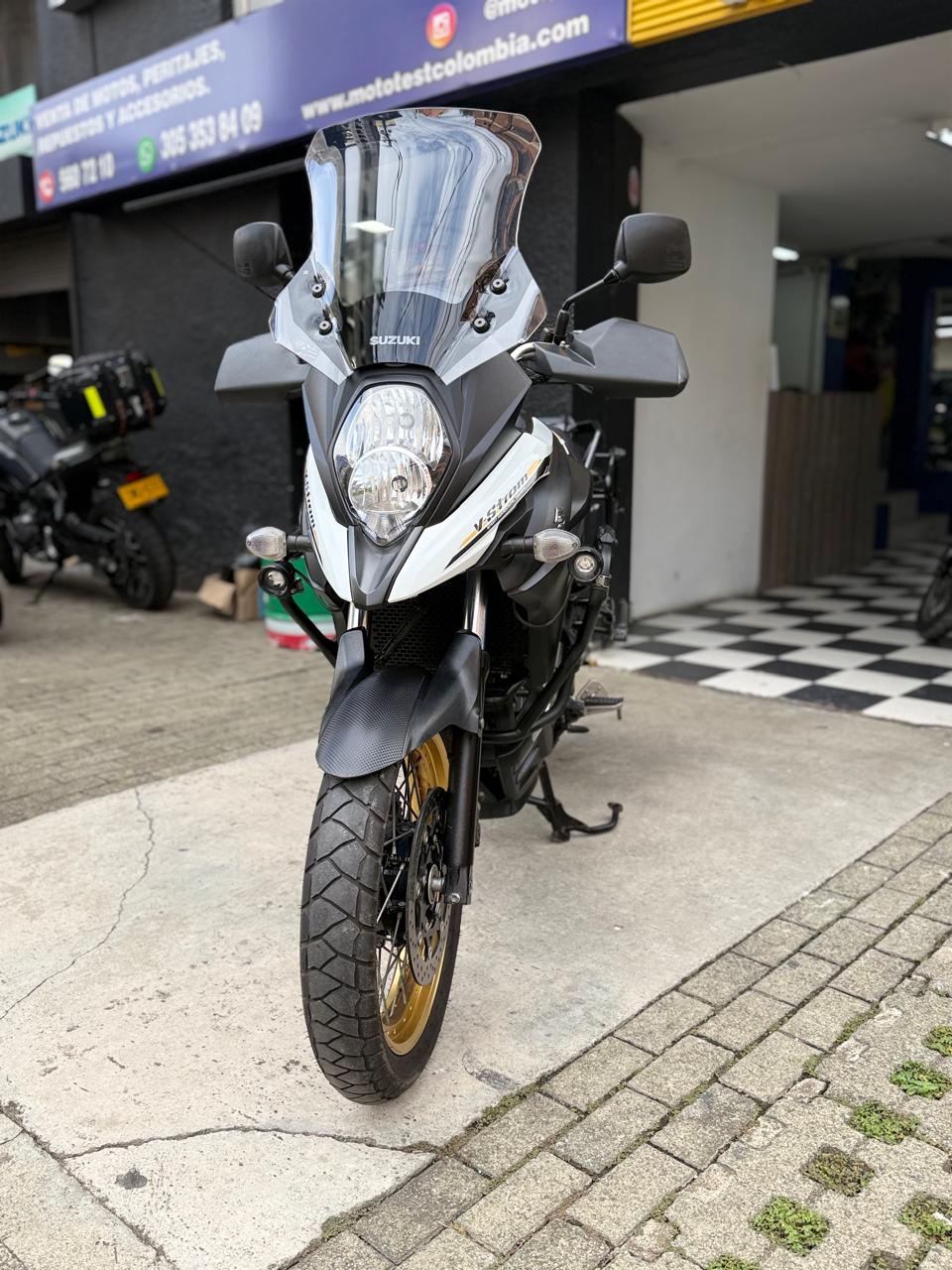 SUZUKI V-STROM DL650XT MODELO 2022 - Imagen 5
