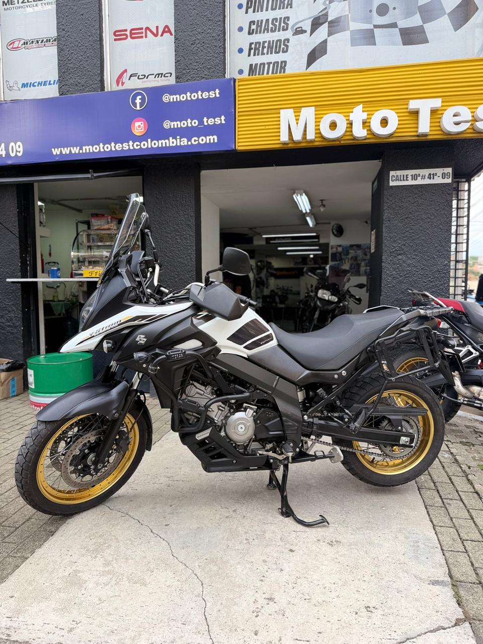 SUZUKI V-STROM DL650XT MODELO 2022 - Imagen 4